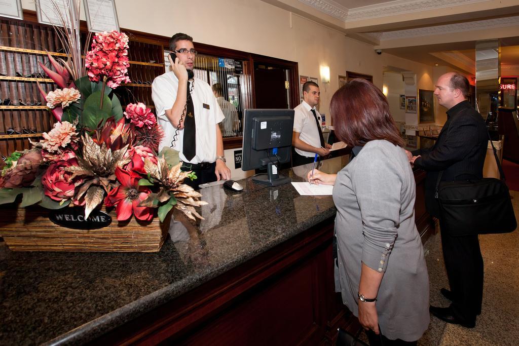 Britannia Hotel, Stockport Ngoại thất bức ảnh
